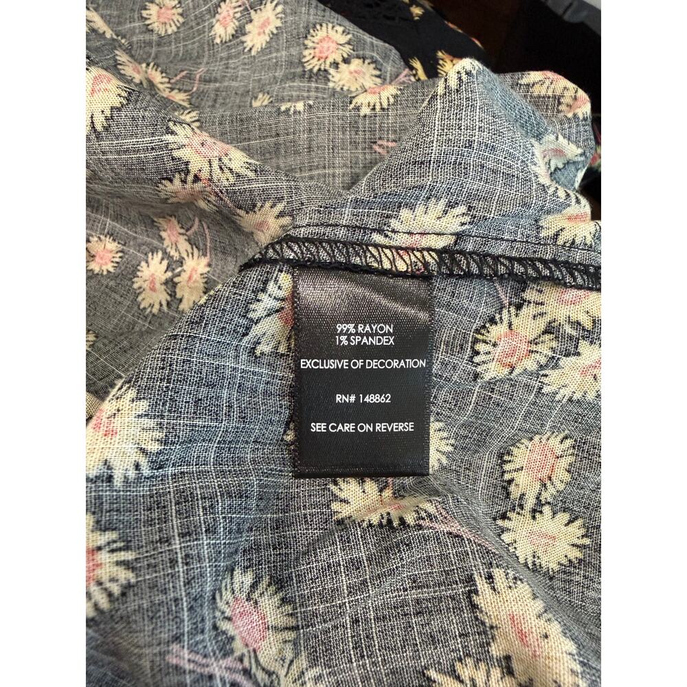 Torrid Lenny Black Floral Peasant Long Sleeve Blouse NWT L - Picture 6 of 8